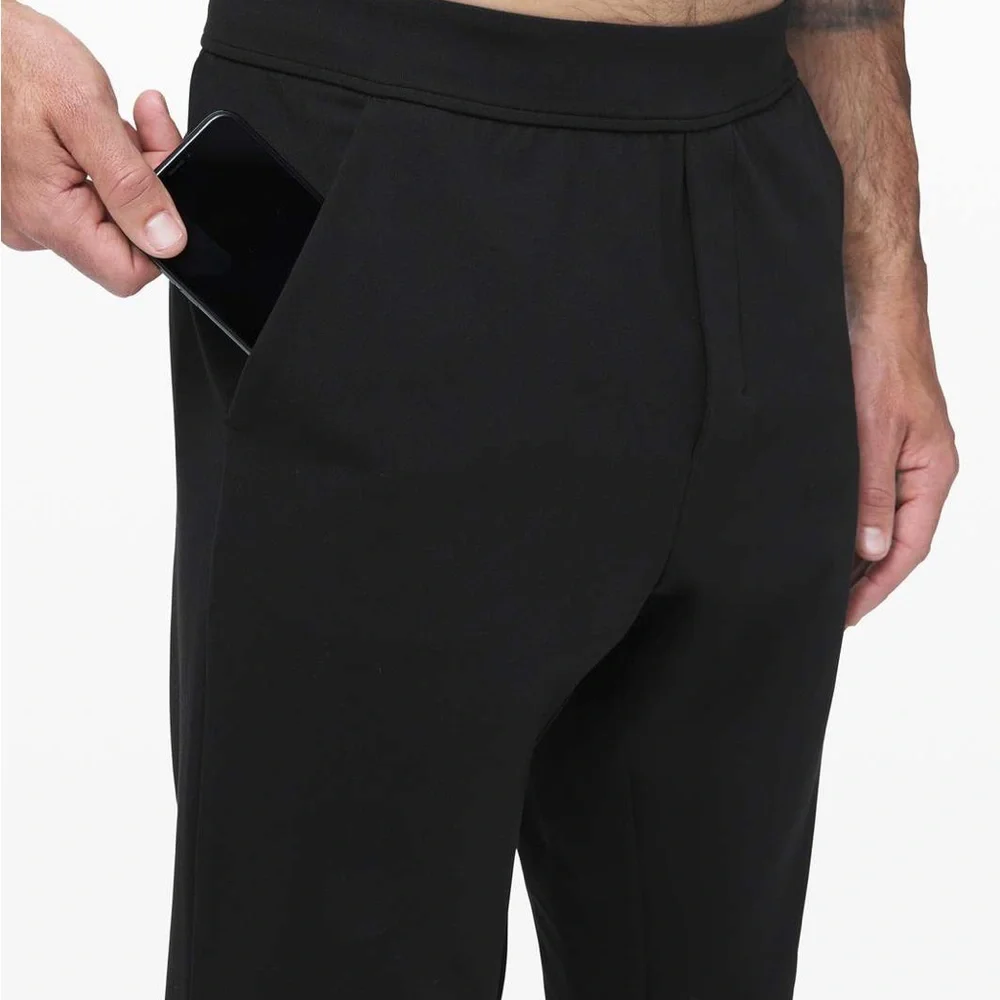 Lululemon‎ Men”s Intent 30” Jogger Black Small